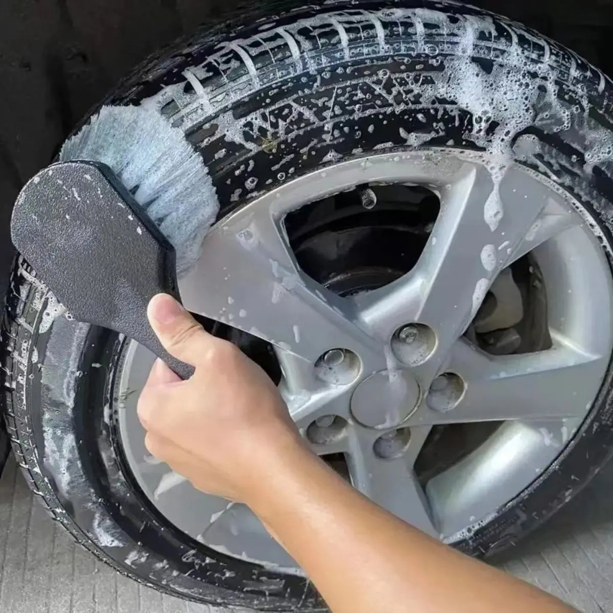 AutoShine Wheel & Tire Detail Brush  Professional Car Cleaning
